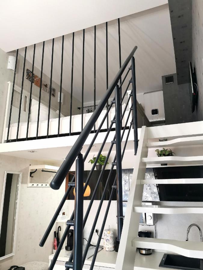 Strandidylle Apartment Mit Meerblick Und Kamin เมียนซิดดรอแย ภายนอก รูปภาพ