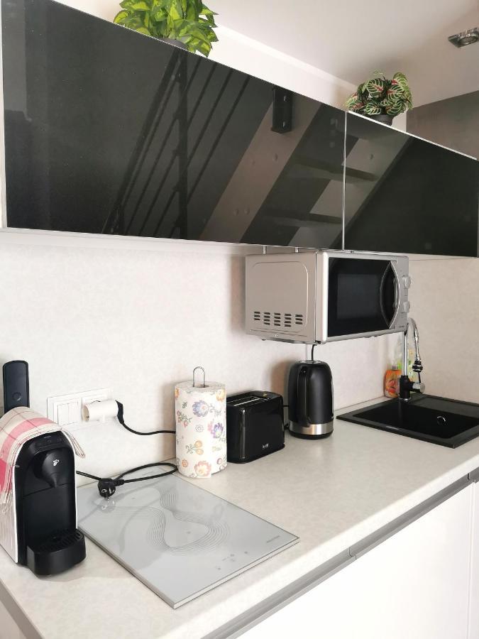 Strandidylle Apartment Mit Meerblick Und Kamin เมียนซิดดรอแย ภายนอก รูปภาพ