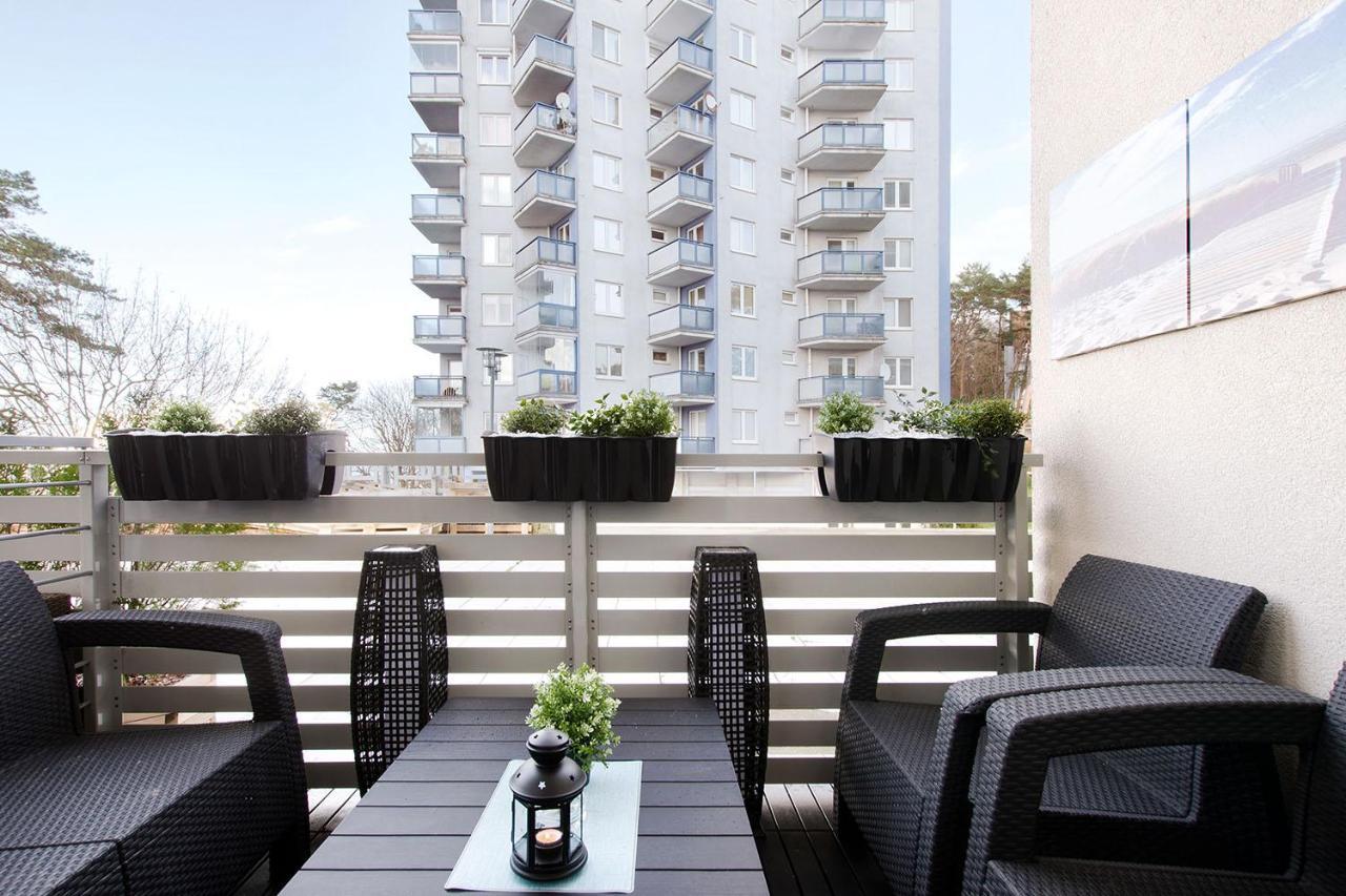 Strandidylle Apartment Mit Meerblick Und Kamin เมียนซิดดรอแย ภายนอก รูปภาพ